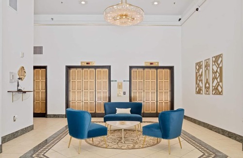 Downtown Denver Condo | Downtown Denver Oasis: Spa, Breakfast & Perfect Rating