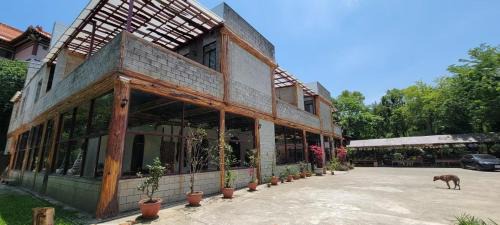 Sanxia House | Discover City of Trees B&B: Family-Friendly Retreat