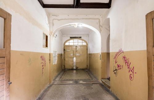 Poznan City Center Apartment | City Old Town View Apartment by BookingHost