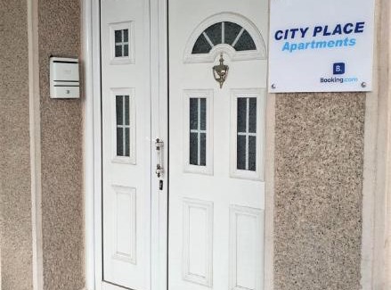 Kumanovo Apartment | Pet-Friendly City Place Apartments with Spa & Breakfast