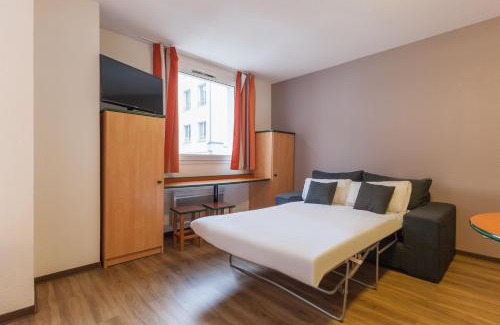 Poincare Apartment | Budget-Friendly Stay at City Residence Access Strasbourg