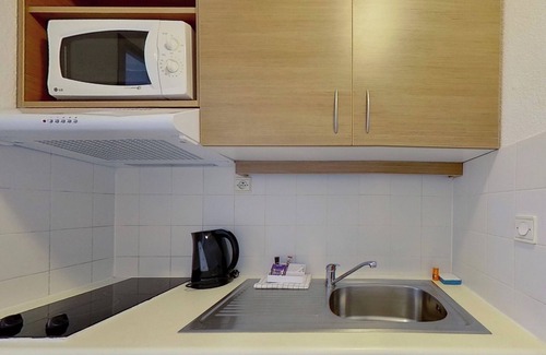Aix-en-Provence House | Convenient City Residence Aix En Provence with Spa & Kitchen