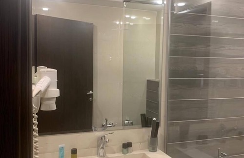 Suwailih Hotel | Discover City Rose Hotel Suites - 4-Star Comfort Awaits