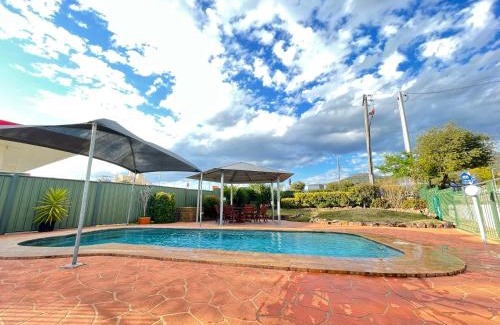 Tamworth Hotel | Oceanfront City Sider Motor Inn with Pool & Family-Friendly Perks