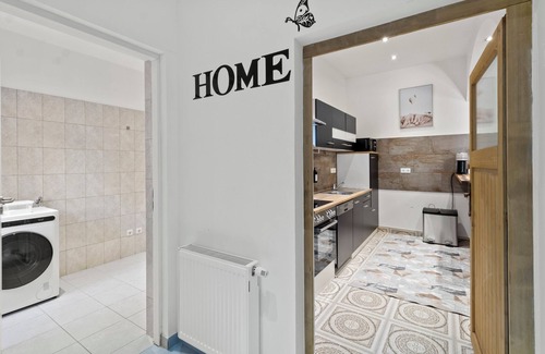 Vienna Apartment | Discover City & Sky: Family-Friendly Apartment Near Airport