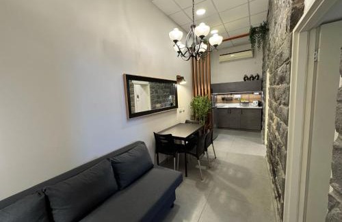 Tiberias Old City Hotel | Inviting Puy Villa Roca in Tiberias with Hot Tub & Kitchen
