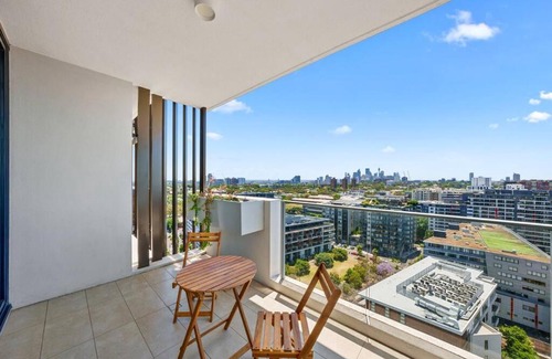 Waterloo Apartment | Unbeatable City View 2 Bedroom Apartment in Waterloo