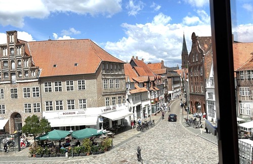 Altstadt Apartment | City view apartment 10 Raspberry