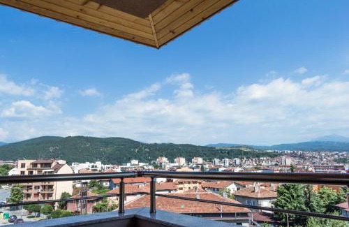 Blagoevgrad Apartment | Family-Friendly City View Apartment with Free Garage Access
