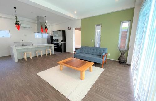 Taketomi-jima Taketomi-cho Villa | City View GOAT: Family-Friendly Stay with Great Reviews