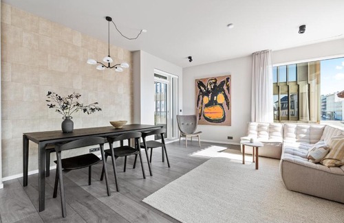 Downtown Apartment | City View Hotel: 4-Star Comfort in the City Center