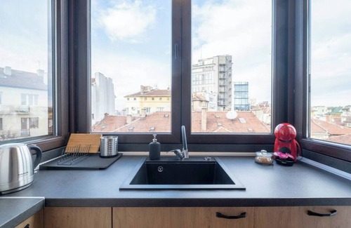 Sofia City Center Apartment | Prime Location with Scenic Views and Kitchen Facilities