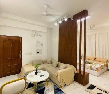 Noida Apartment | City Vista Views by Royal Rooms