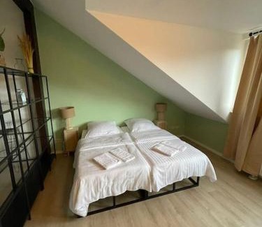 Dueren Apartment | Discover City-Wohnen in Düren: Boho-Style Retreat