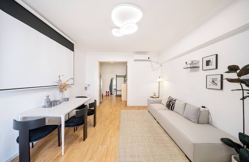 Jinshan Apartment | CityHome-4BRs,2Baths,People's Square,Nanjing Road,The Bund,Yu Gardan