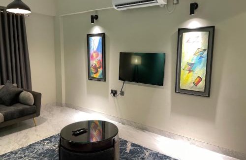 Dhaka Apartment | Stylish 3-Bedroom Apartment in Prime Location - Rated 9.9/10
