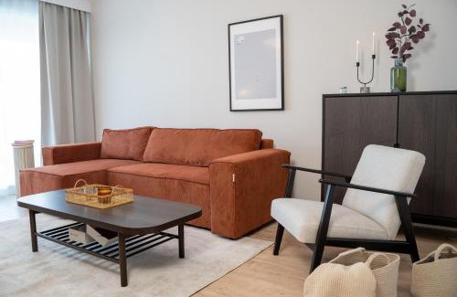 Tractorul Apartment | Premier Cityscape Luxe Apartments in Brasov - 9/10 Rated
