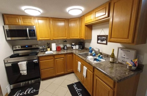 Mount Pleasant House | Cityscape Retreat: Family-Friendly with Self Check-In