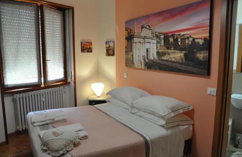 Bergamo House | Experience CityWalls Guest House in Beautiful Bergamo