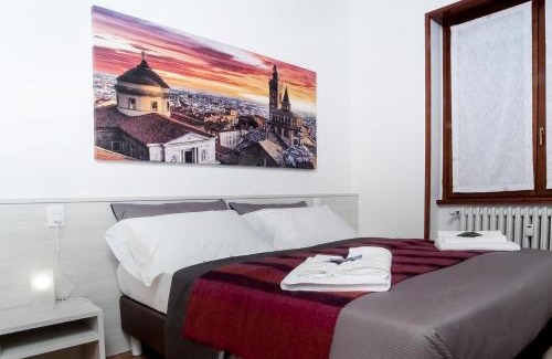 Bergamo House | Experience CityWalls Guest House in Beautiful Bergamo