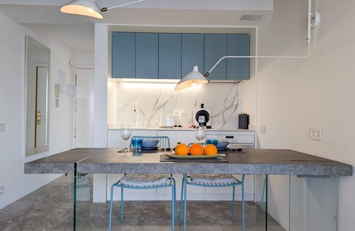 Rincon de Loix Apartment | CIUDAD ANTENA blue sky apartment