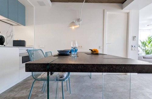 Rincon de Loix Apartment | CIUDAD ANTENA blue sky apartment