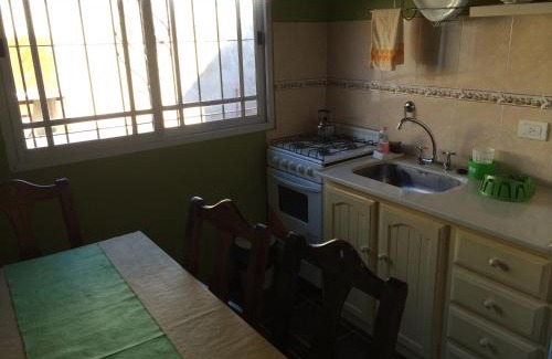 Victoria Cabin | Pet and Child Friendly Stay at Ciudad de las Colinas
