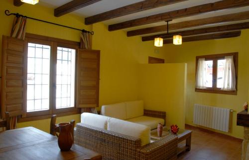 Valdecabras Apartment | Pet-Friendly Ciudad Encantada Tio Daniel with High Guest Ratings