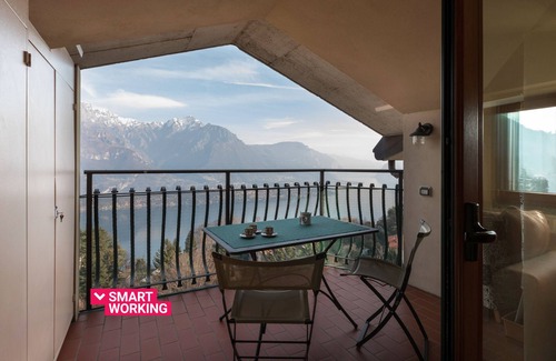 Civenna Apartment | Unforgettable Civenna Lake View Retreat with Breakfast