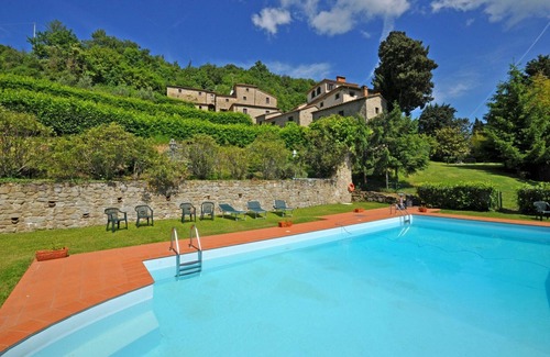 Capolona Apartment | Explore Civetta 8 in Capolona, Tuscany with Pool & Breakfast
