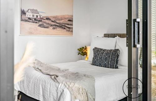 Newcastle Apartment | Premier Stay at Civic Central - Guest Rated 9/10