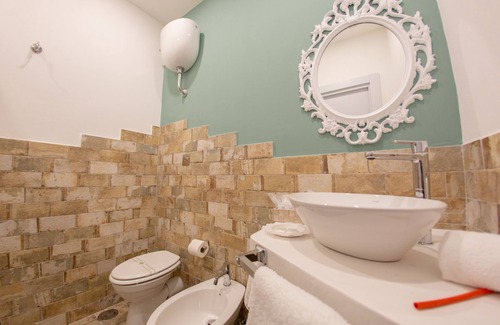 Naples Bed & Breakfast | Eco-Friendly Stay at Civico 364 with Breakfast and Kitchen