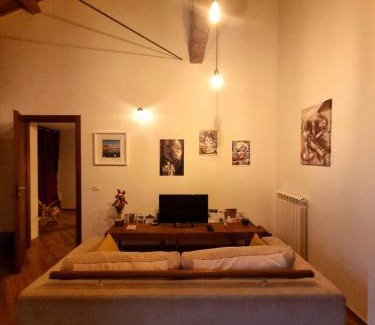 L'Aquila Apartment | Quality Civico16 Appartamento: Family-Friendly Retreat