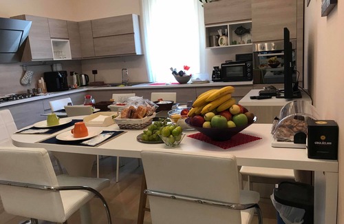 Villa San Giovanni House | Guest Rated Civico7 Affittacamere with Breakfast & Kitchen