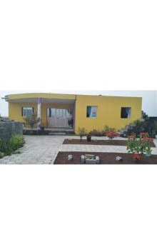 Sao Filipe Bed & Breakfast | Discover Ciza e Rose: Pet-Friendly Retreat with Dining