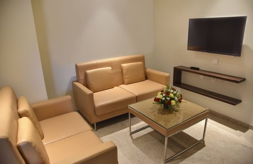 Salem Hotel | Discover CJ Pallazzio: A 4-Star Family-Friendly Retreat