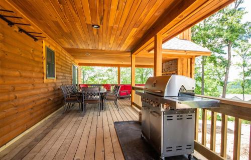 McHenry House | Experience CJs Mountain Lodge: Pool & Hot Tub Retreat