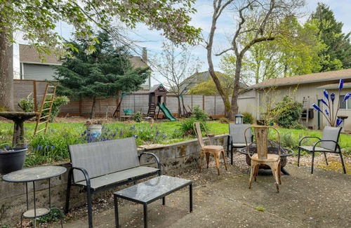 Clackamas Apartment | Family-Friendly 3-Bedroom Home in Clackamas, Oregon