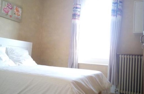 Montrond-les-Bains Apartment | Discover Family-Friendly Comfort at Clair Logis Hotel