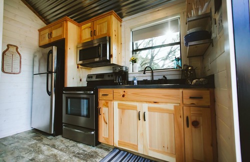 Dripping Springs Villa | Experience Nature at Claire Villa @ D6 Retreat: Hike & Swim