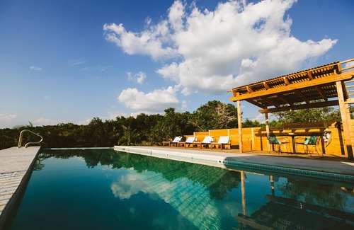 Dripping Springs Villa | Experience Nature at Claire Villa @ D6 Retreat: Hike & Swim