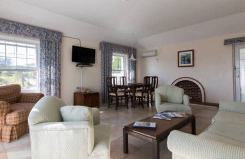 Warwick Apartment | Ocean View Apartment at Clairfont, Jobson's Cove - 8.8/10