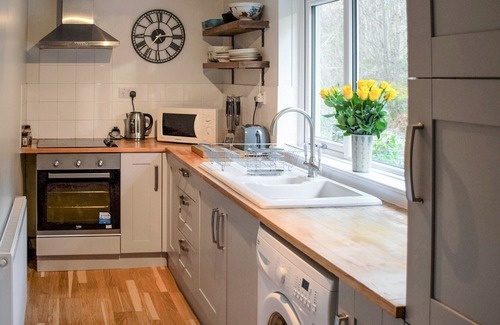Tomich Cottage | Idyllic Clamhan Cottage with Countryside Views in Tomich