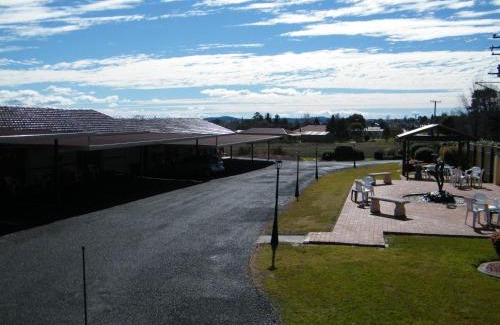 Glen Innes Hotel | Welcoming Clansman Motel: Family-Friendly 4-Star Getaway