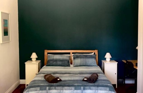 Andrews Apartment | Discover Clare to Spalding: Family-Friendly Getaway
