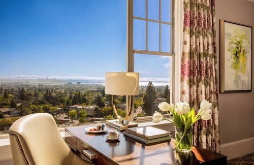Claremont Hills Hotel | Elegant Claremont Club & Spa - A Fairmont Hotel Experience