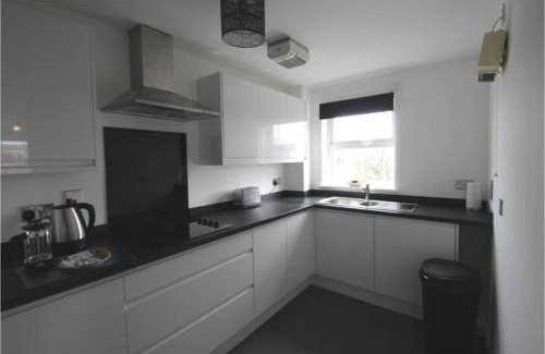 Windsor Apartment | Experience Unmatched Comfort at Clarence - Guest Rated 10/10