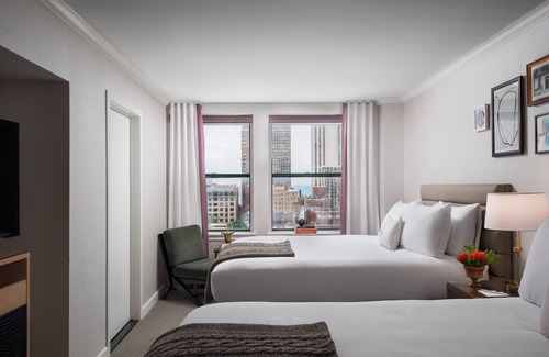 Gold Coast Hotel | Eco-Friendly Getaway at Claridge House - 4 Star Comfort