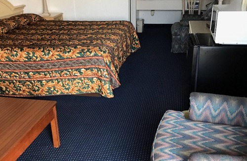 Waynesboro Hotel | Budget-Friendly Claridge Inn with Breakfast & Family Amenities