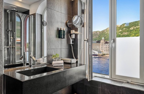 Bergen City Centre Hotel | Discover Comfort at Clarion Hotel Admiral - 4 Star Stay